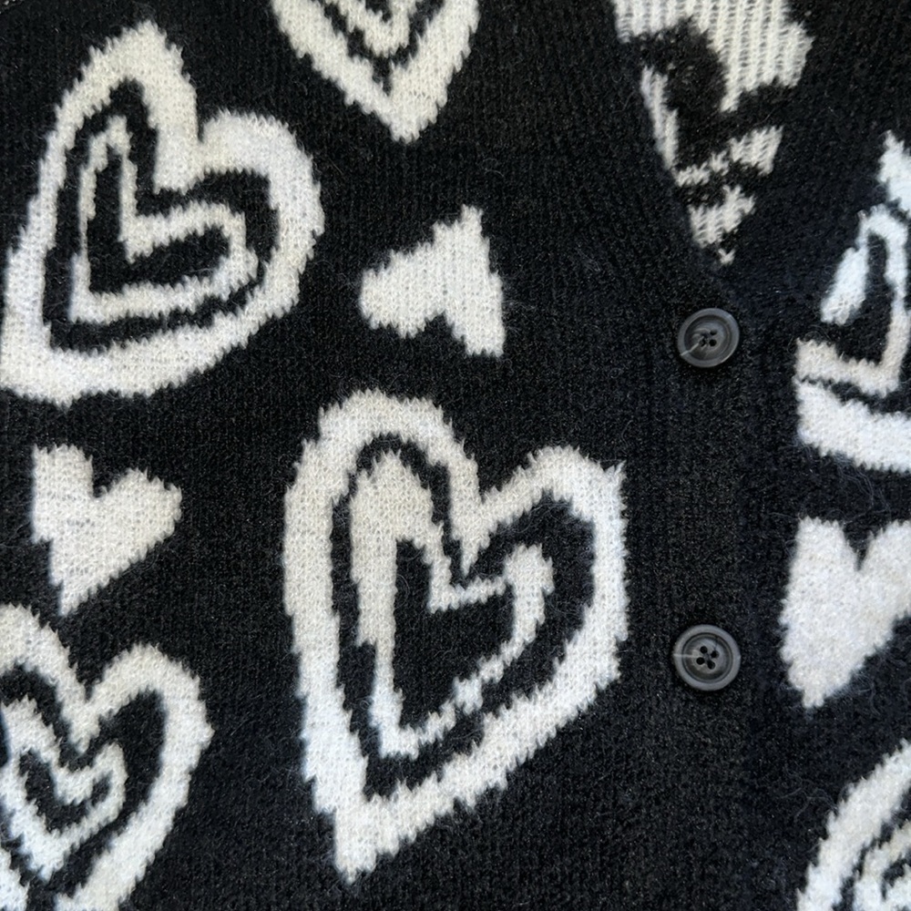 Cupcakes & Cashmere Valentine's Heart Cardigan - Picture 3 of 7